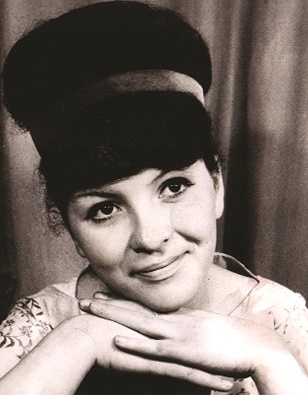 Beryl 1960s Press Pic small