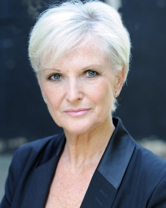 Lyn Paul - Blood Brothers - The Guide Liverpool